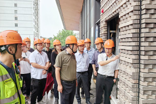 集團領導視察奉發(fā)古華庭項目